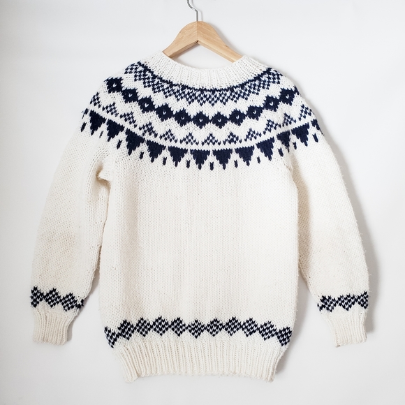Vintage Handknit Blue & White Fair Isle Sweater Size X-Small - Medium - Picture 2 of 8